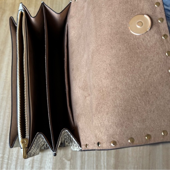 Coach Klare crossbody signature canvas bag - Picture 4 of 9